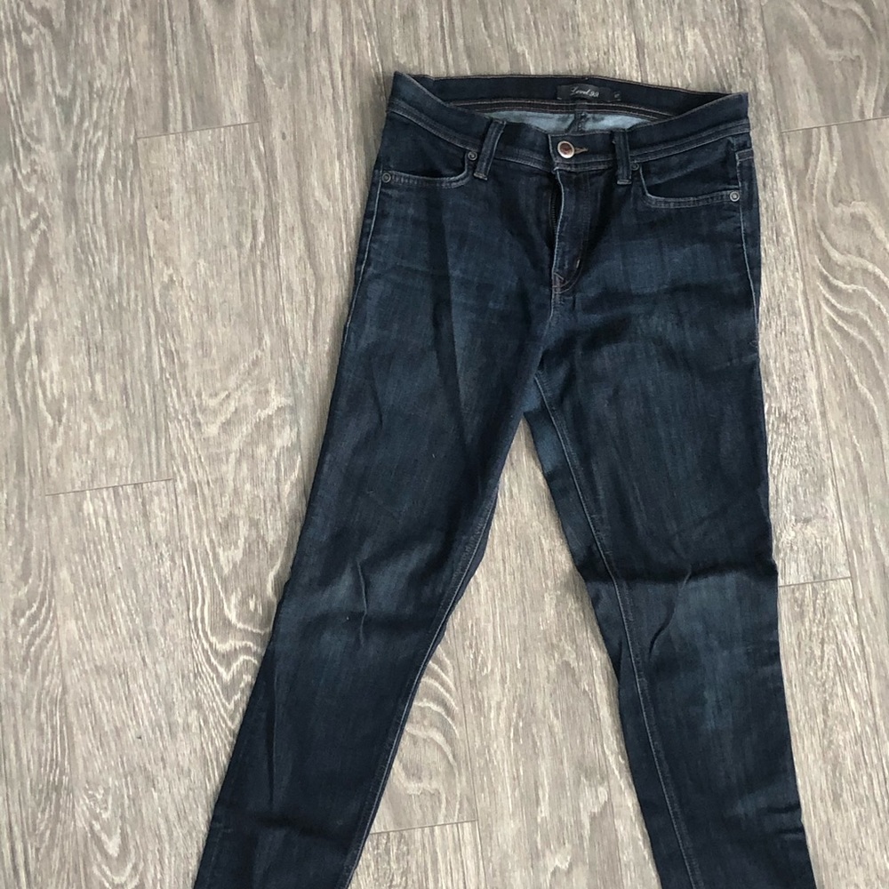 Level 99 dark washed denim jeans.  Sz 27.